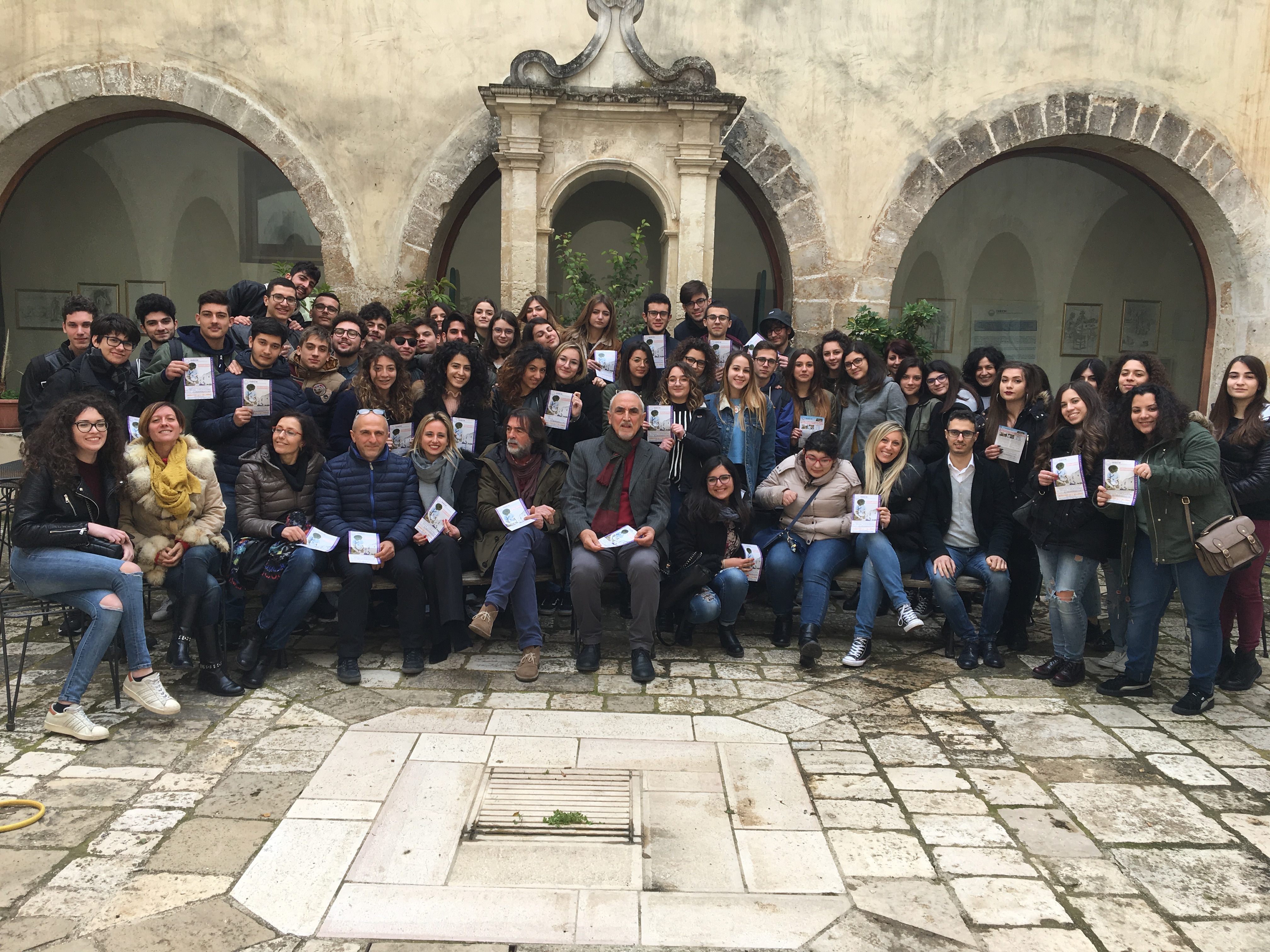 Foto di Gruppo con Alessandro Distante